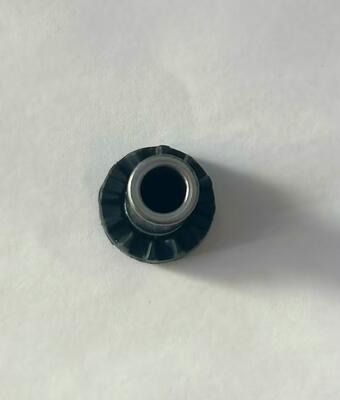 Remache Tubular Metálico con Cabeza de Plástico Antiaflojamiento | Pin de Localización de Precisión para Automoción y Muebles